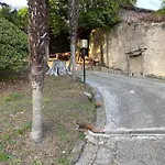 Oda ve Kahvaltı Frankie's House